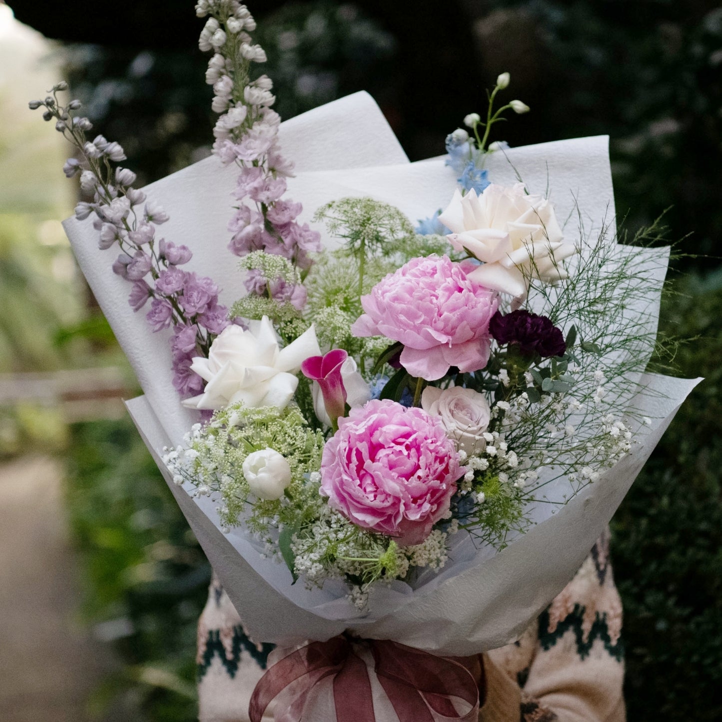seasonal fresh flowers, rose, peony, delphinium, queen anne's lace, baby breath, carnation, calla lily