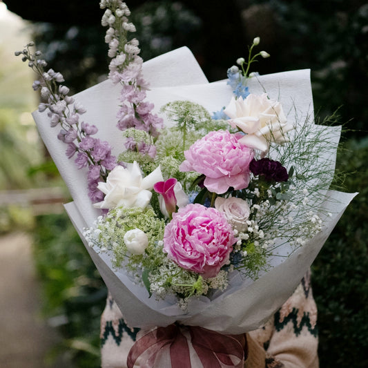 seasonal fresh flowers, rose, peony, delphinium, queen anne's lace, baby breath, carnation, calla lily